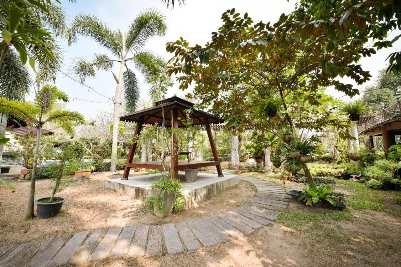 Oyo 536 Reuan Kanthima Ban Laem Chabang Exterior photo