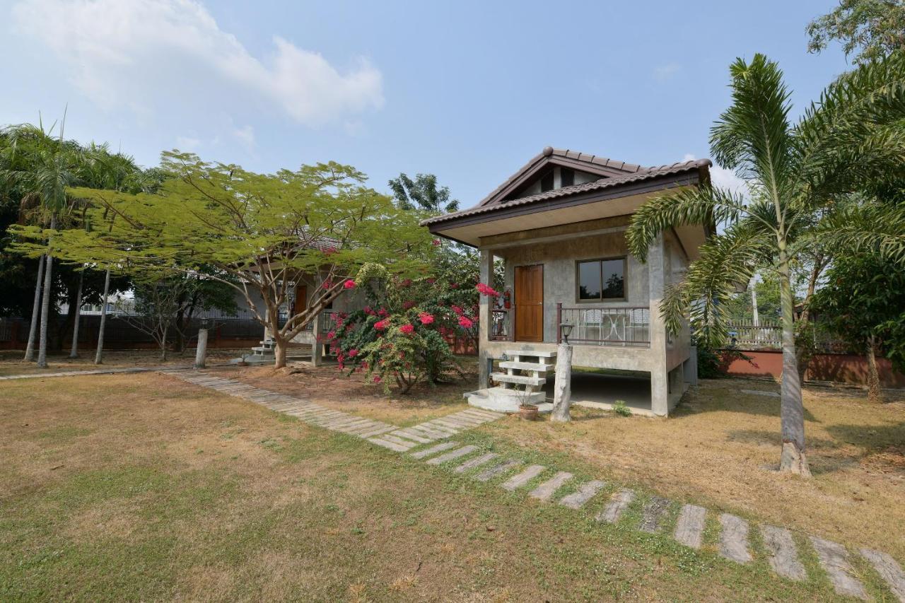 Oyo 536 Reuan Kanthima Ban Laem Chabang Exterior photo