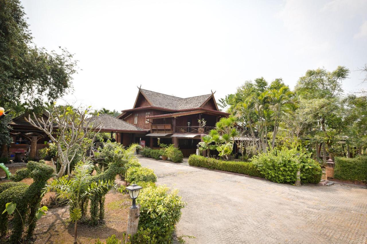 Oyo 536 Reuan Kanthima Ban Laem Chabang Exterior photo