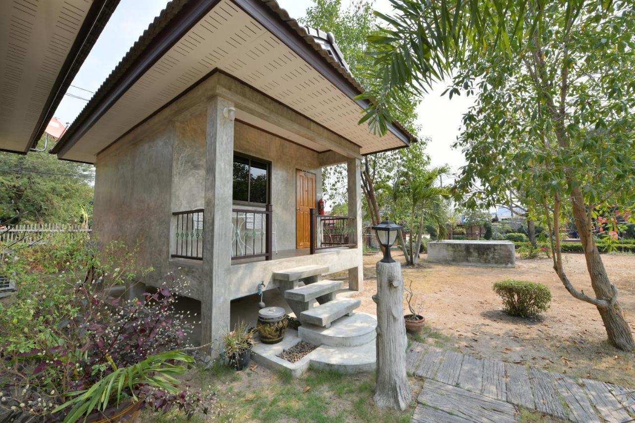 Oyo 536 Reuan Kanthima Ban Laem Chabang Exterior photo